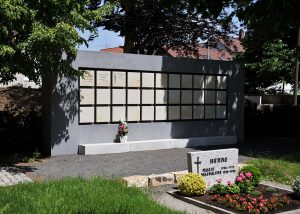 Urnenwand Kolumbarium K2 Friedhof Altdorf Urnenwandmanufaktur Neher+Partner