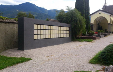 Urnenwand Kolumbarium K2 Friedhof Zell am See Urnenwandmanufaktur Neher+Partner